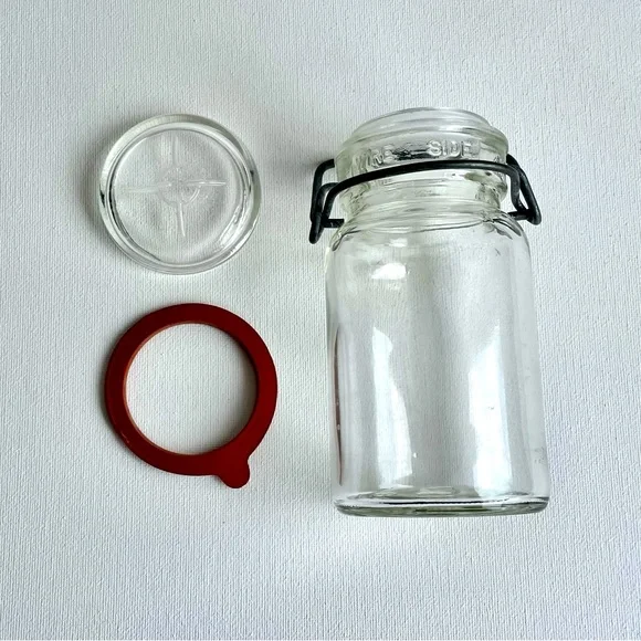 Cute Little Vintage Latch Top Glass '1776' Jar with Lid - Picture 3 of 4